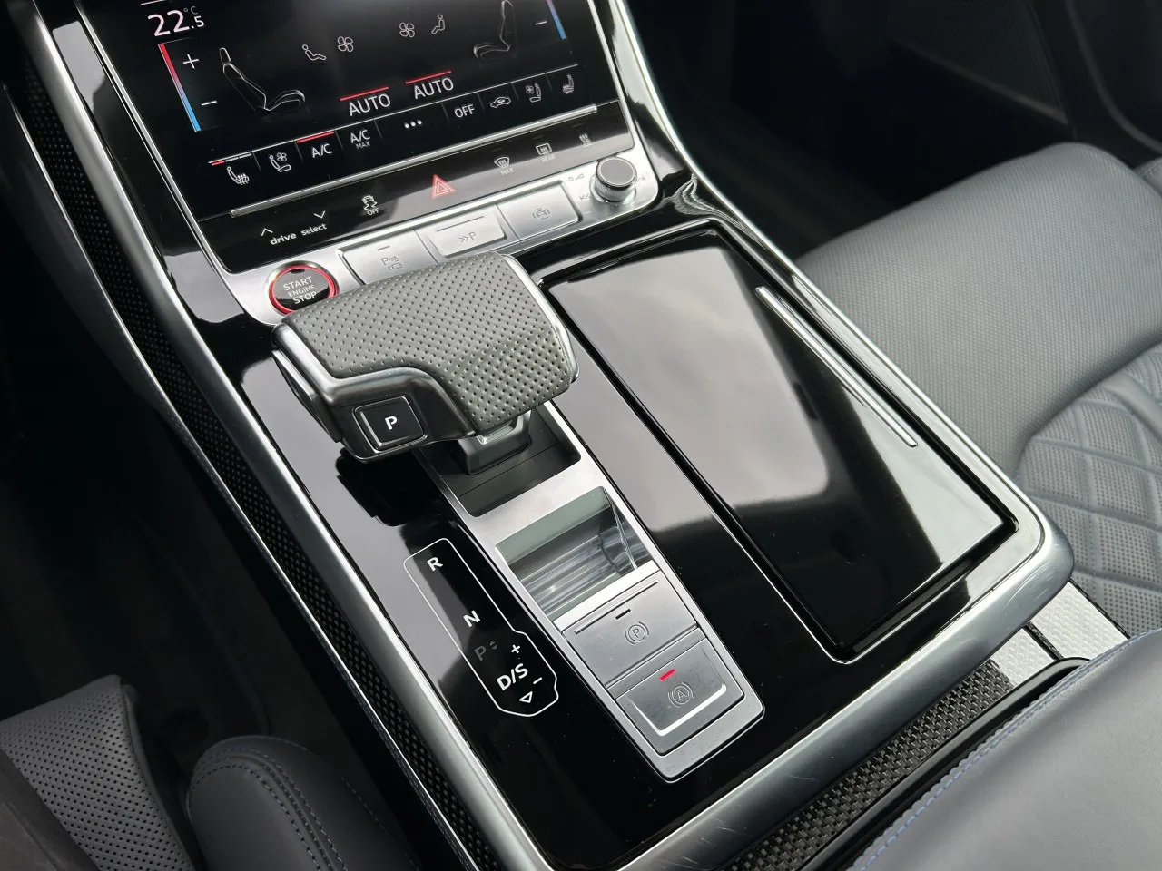 2020 Audi SQ8 TDI Audi exclusive, 28/30