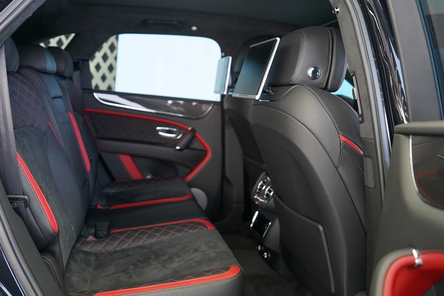 2020 Bentley Bentayga Speed, 15/16
