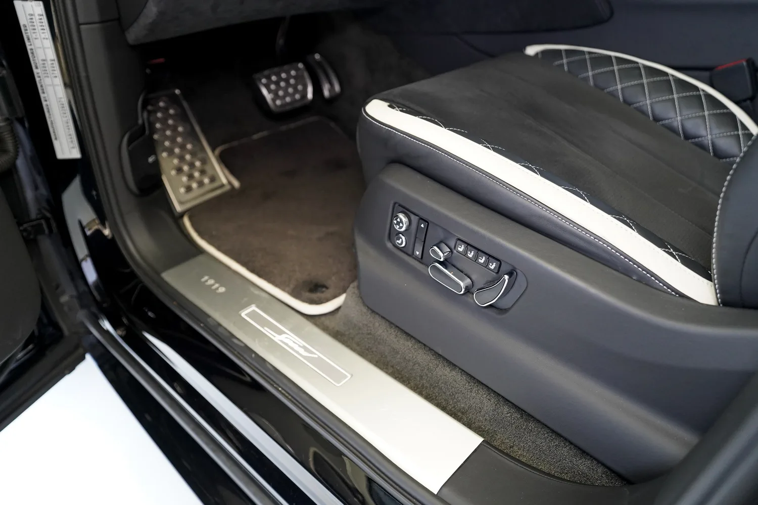 2020 Bentley Bentayga Speed, 9/16