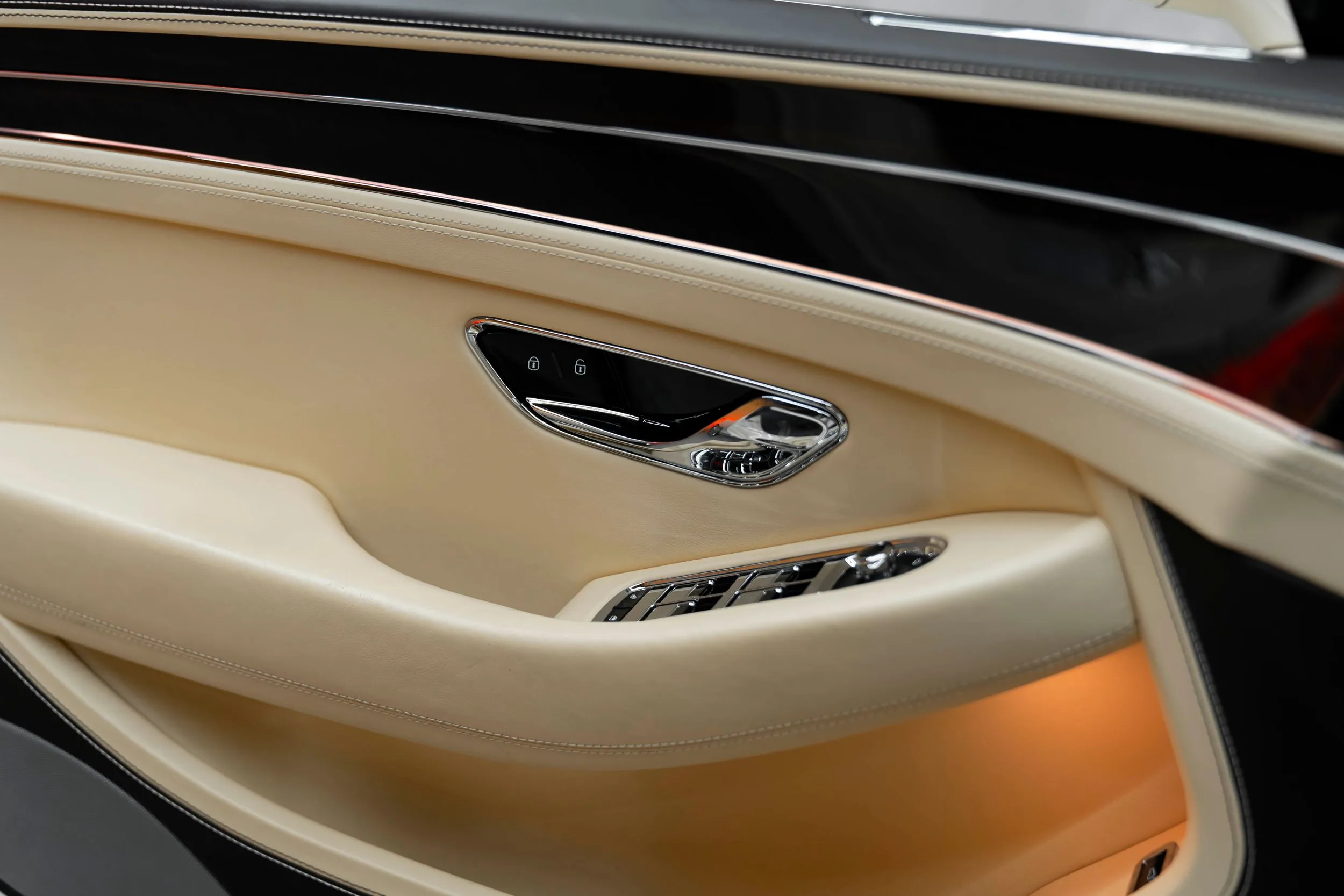 2020 Bentley Continental GT V8, 16/25