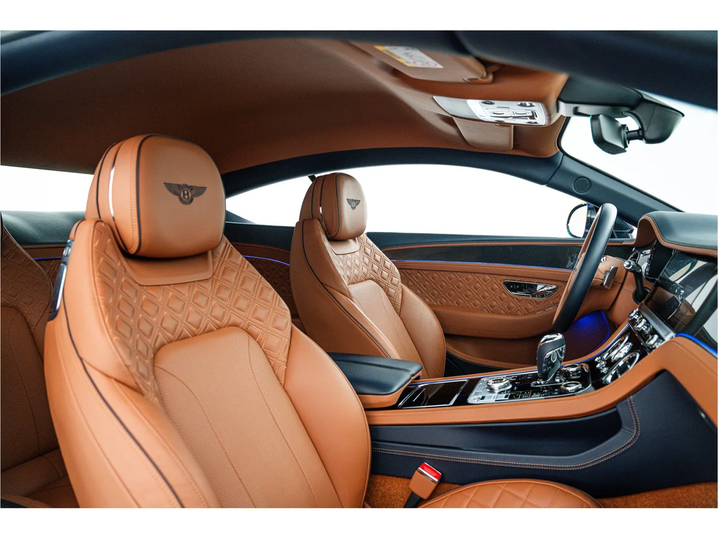 2020 Bentley Continental GT V8 offered by an official Bentley dealer in Rotterdam, Netherlands, photo 8 of 15