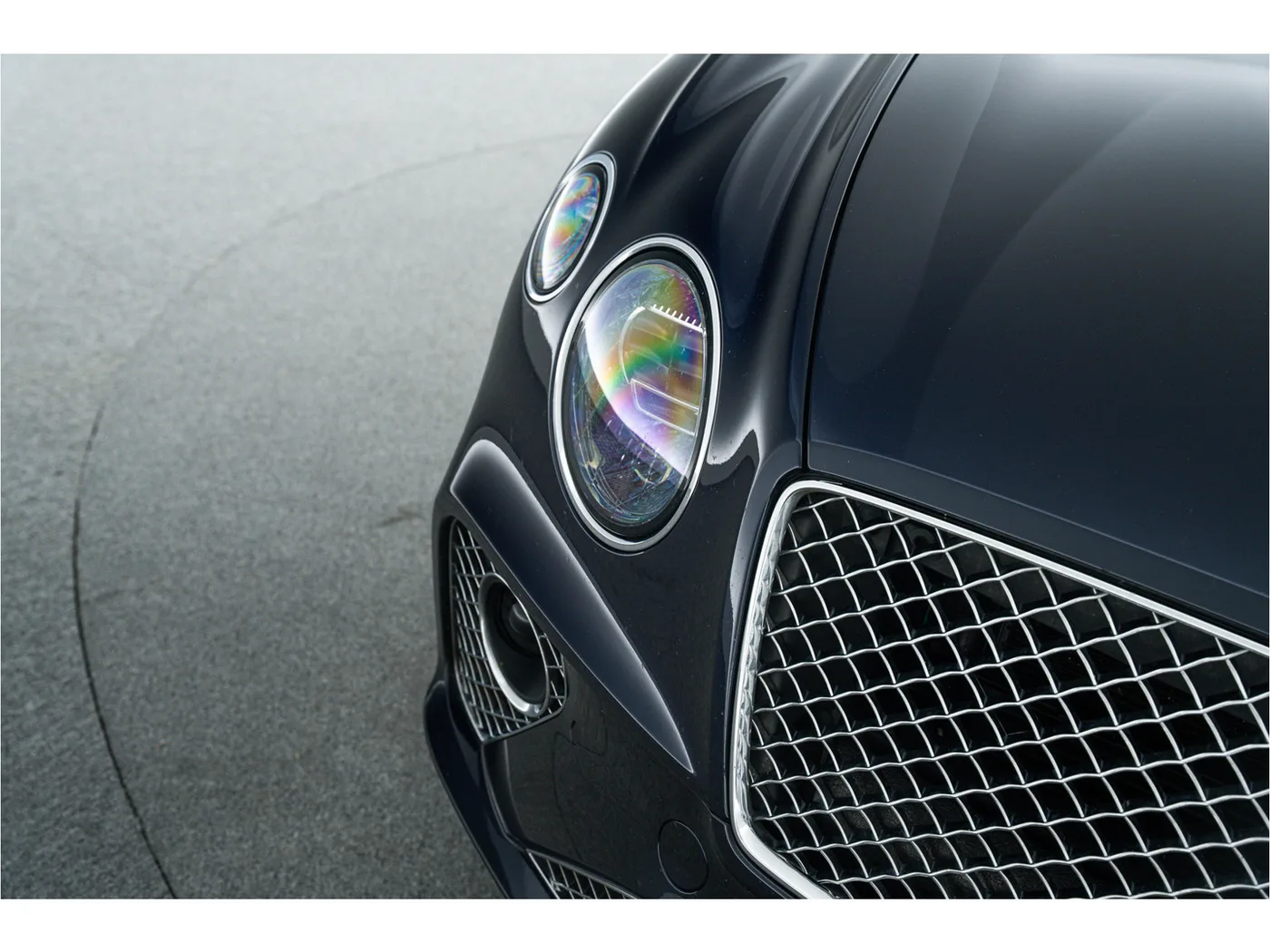 2020 Bentley Continental GT V8 offered by an official Bentley dealer in Rotterdam, Netherlands, photo 12 of 15