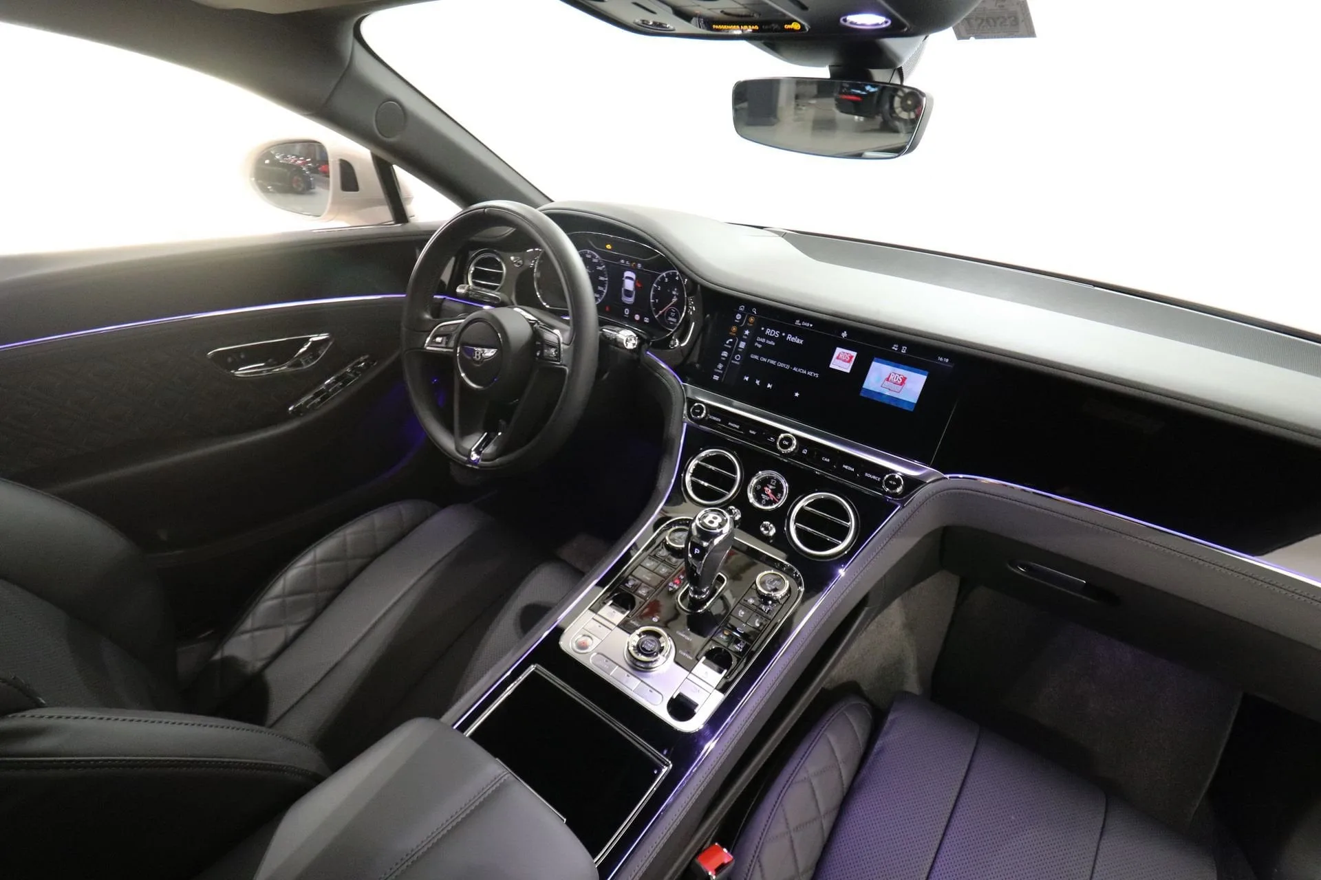 2020 Bentley Continental GT V8, 13/13