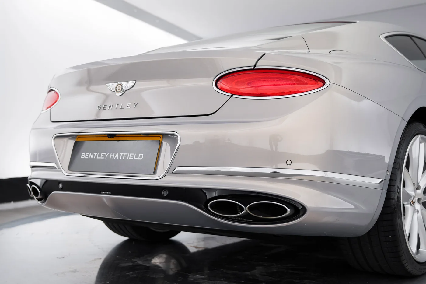 2020 Bentley Continental GT V8 proposée par un groupe de concessions agréées à Hatfield, Royaume-Uni, photo 9 sur 25