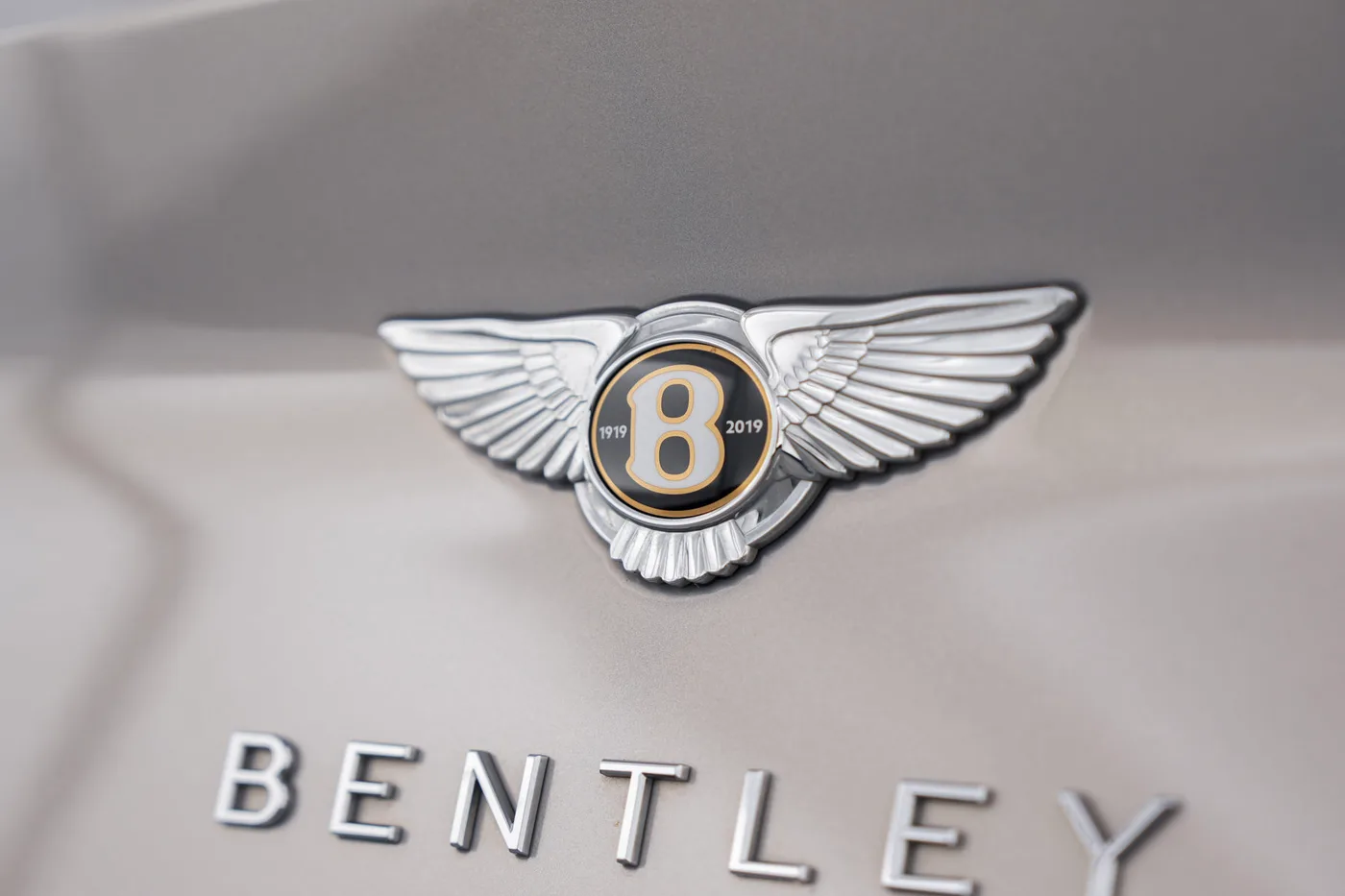 2020 Bentley Continental GT V8 proposée par un groupe de concessions agréées à Hatfield, Royaume-Uni, photo 12 sur 25