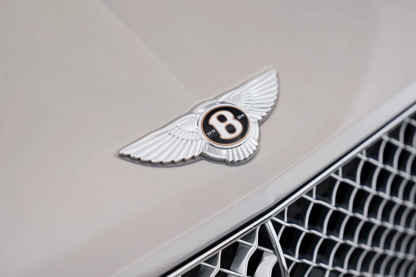 2020 Bentley Continental GT V8 proposée par un groupe de concessions agréées à Hatfield, Royaume-Uni, photo 15 sur 25