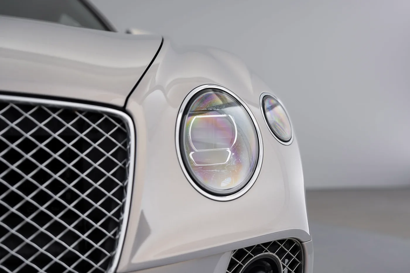 2020 Bentley Continental GT V8 proposée par un groupe de concessions agréées à Hatfield, Royaume-Uni, photo 18 sur 25