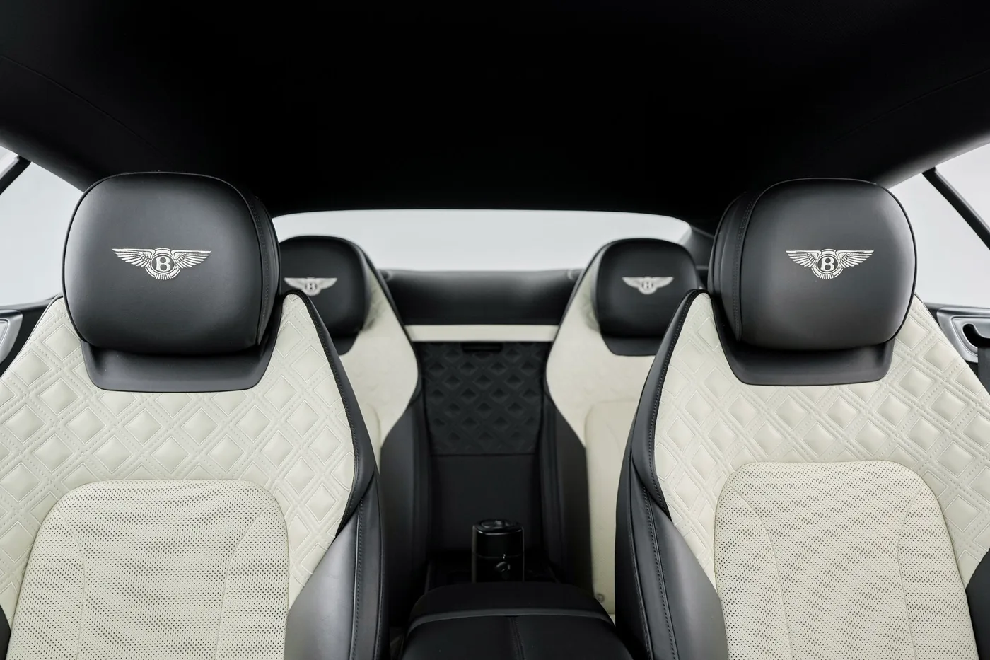 2020 Bentley Continental GT V8 proposée par un groupe de concessions agréées à Hatfield, Royaume-Uni, photo 25 sur 25