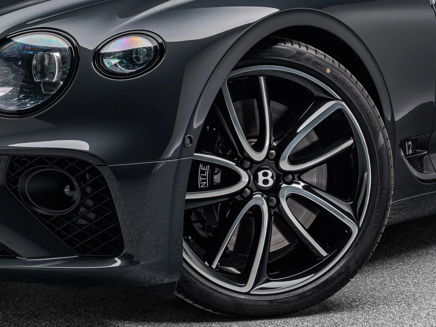 2020 Bentley Continental GT W12 offered by a specialist dealer in Böblingen, Germany, photo 7 of 15