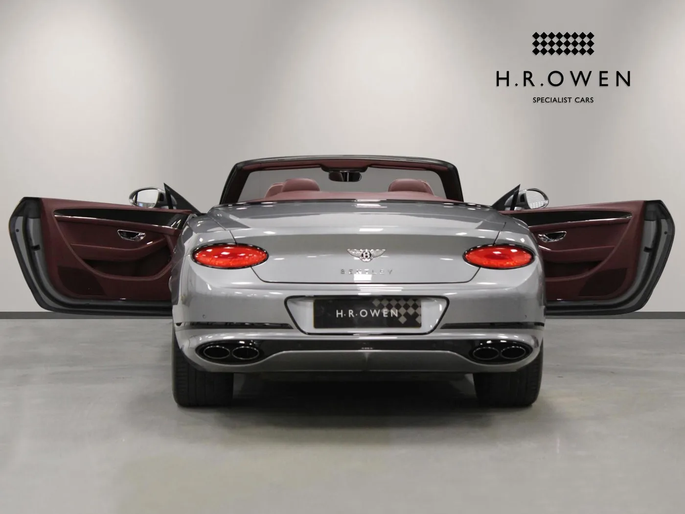 2020 Bentley Continental GTC V8 proposée par un groupe de concessions agréées à Cheltenham, Royaume-Uni, photo 12 sur 25