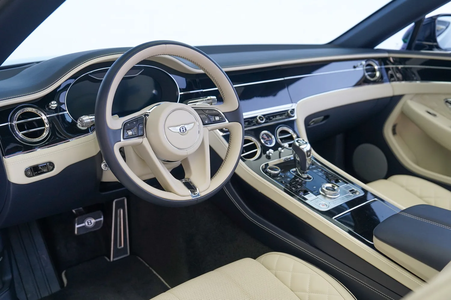 2020 Bentley Continental GTC W12, 3/12