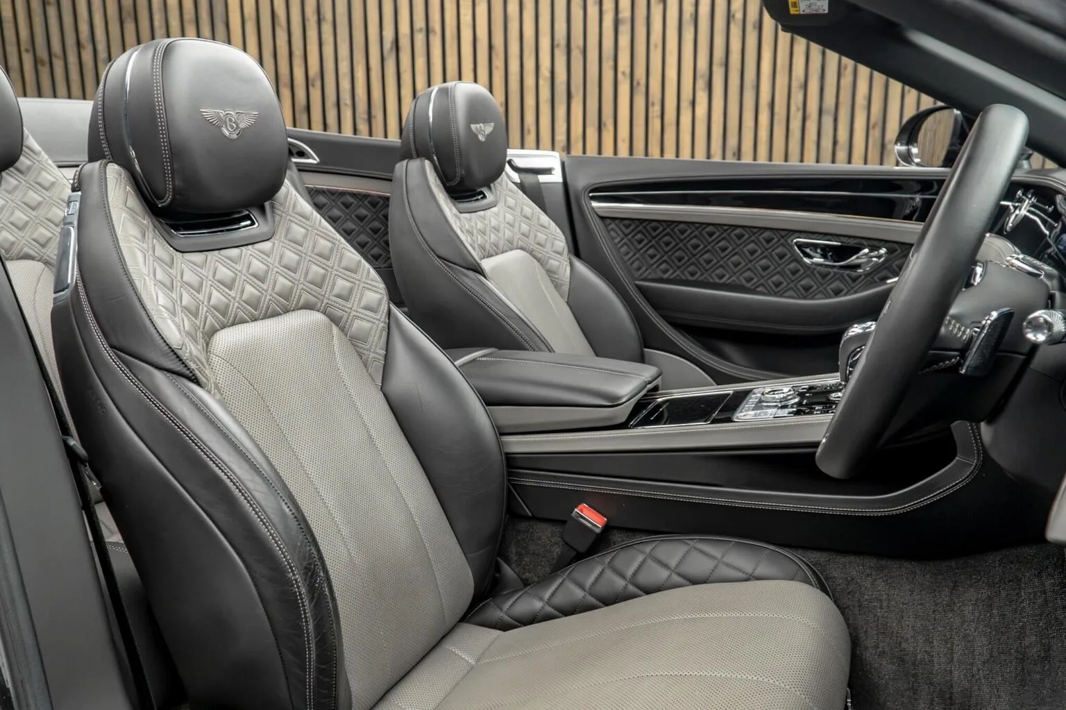 2020 Bentley Continental GTC W12, 2/30