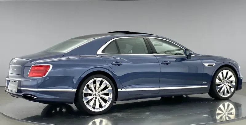 2020 Bentley Flying Spur, 4/30