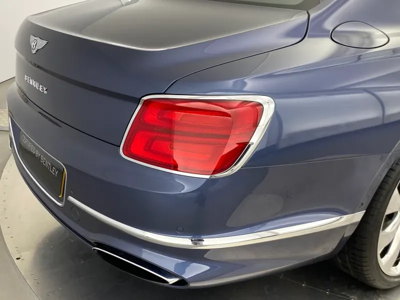 2020 Bentley Flying Spur, 19/30