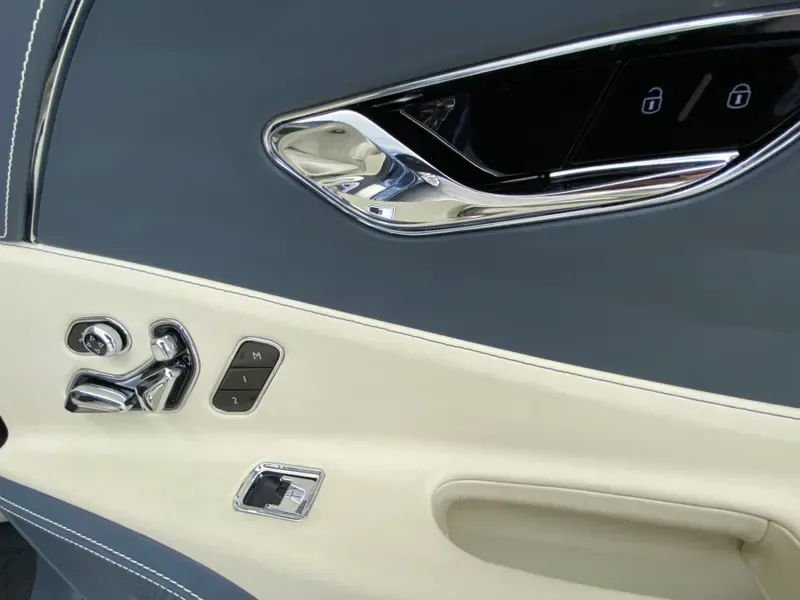 2020 Bentley Flying Spur, 28/30