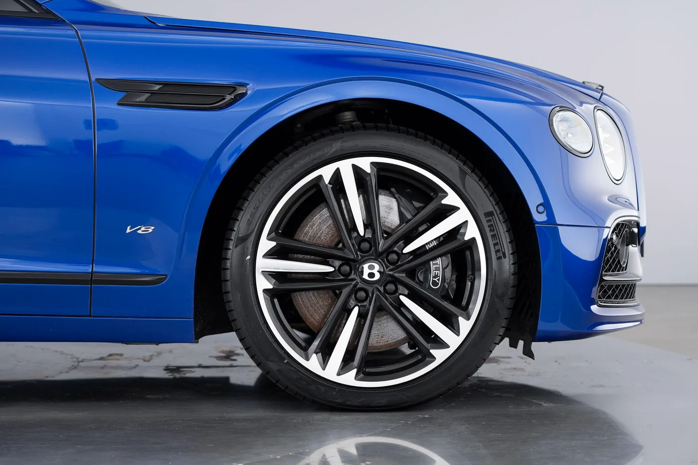 2020 Bentley Flying Spur V8 angeboten von einer Vertragshändlergruppe in Hatfield, Vereinigtes Königreich, Foto 4 von 25
