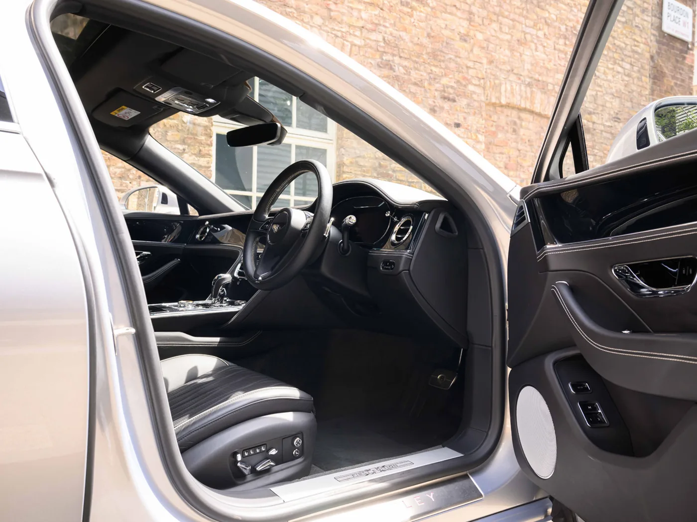 2020 Bentley Flying Spur W12 angeboten von einer Vertragshändlergruppe in London, Vereinigtes Königreich, Foto 23 von 25