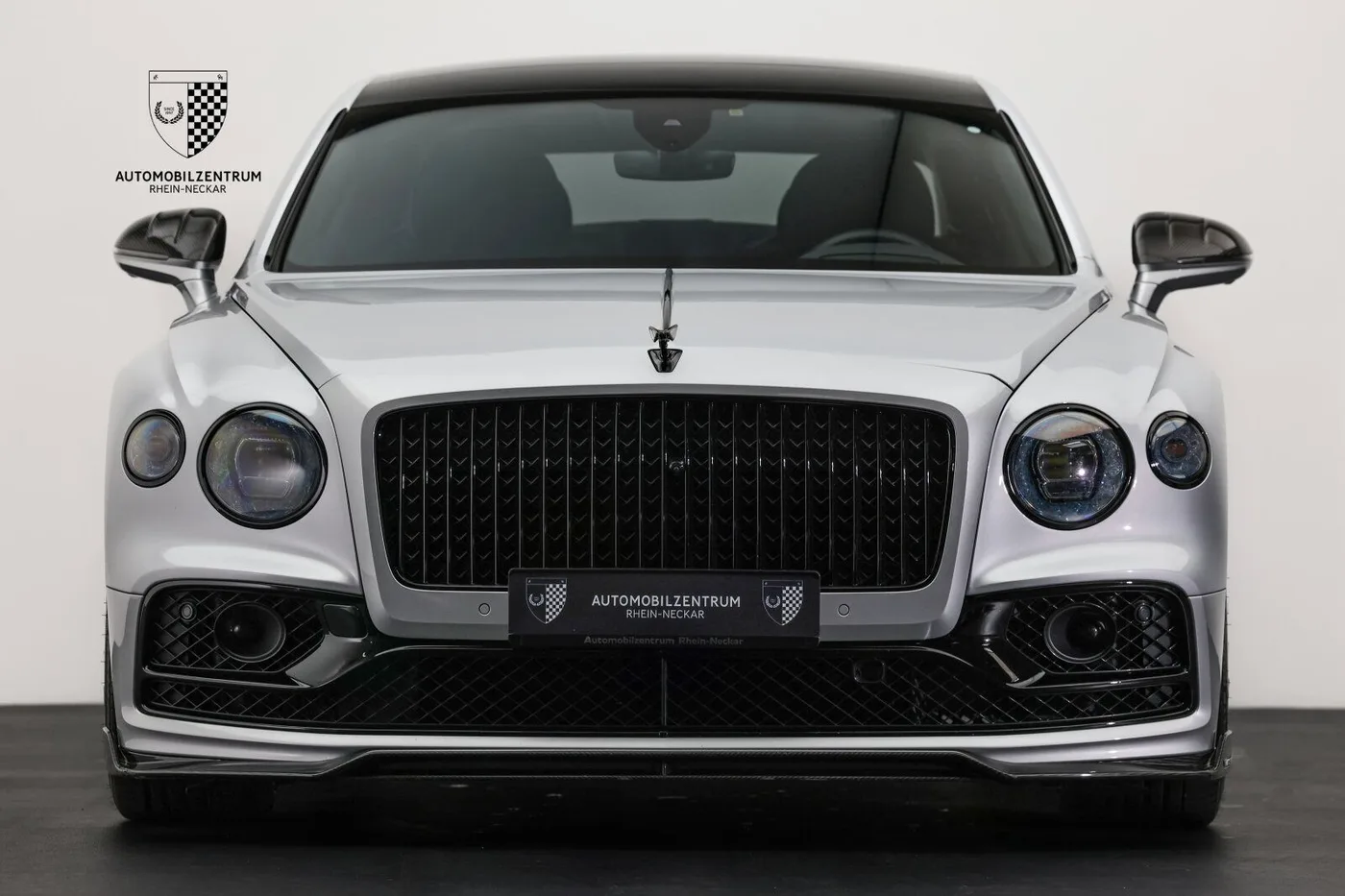 2020 Bentley Flying Spur W12 angeboten von einem Supersportwagenhändler in Viernheim, Deutschland, Foto 2 von 25
