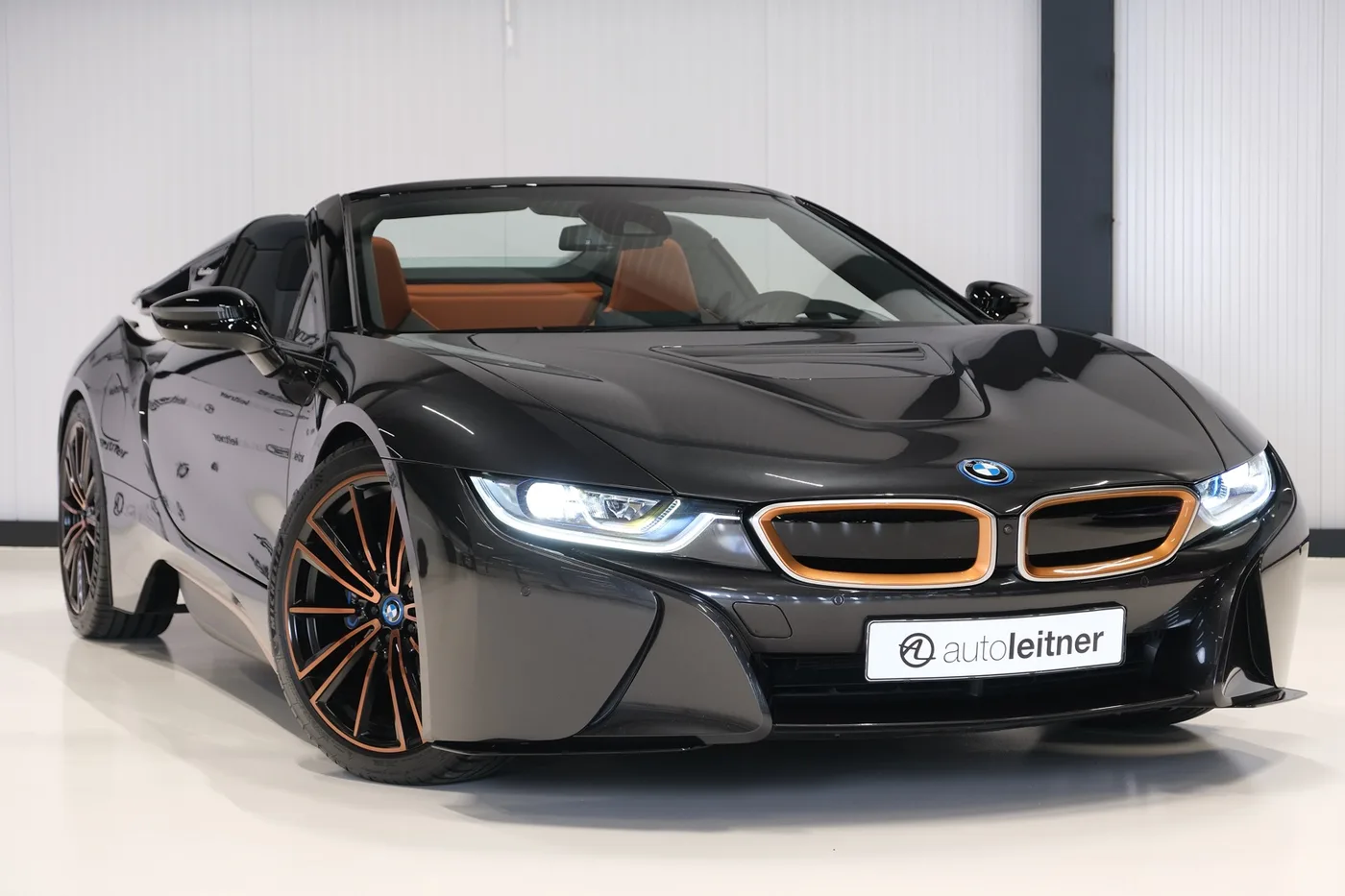 2020 BMW i8 offered by a collector car dealer in Alkmaar, Netherlands, photo 7 of 15