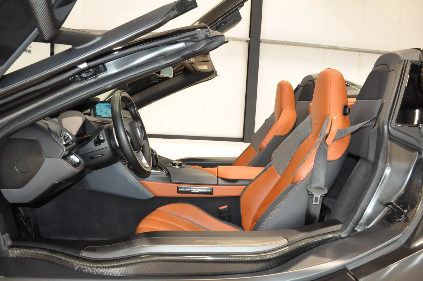 2020 BMW i8 offered by a collector car dealer in Alkmaar, Netherlands, photo 12 of 15