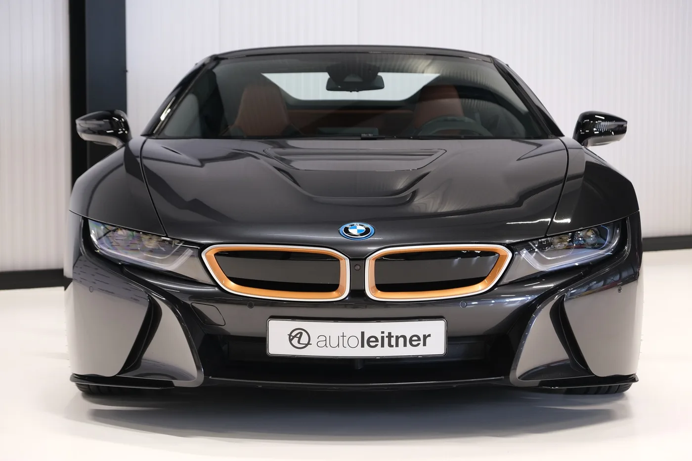 2020 BMW i8 offered by a collector car dealer in Alkmaar, Netherlands, photo 13 of 15