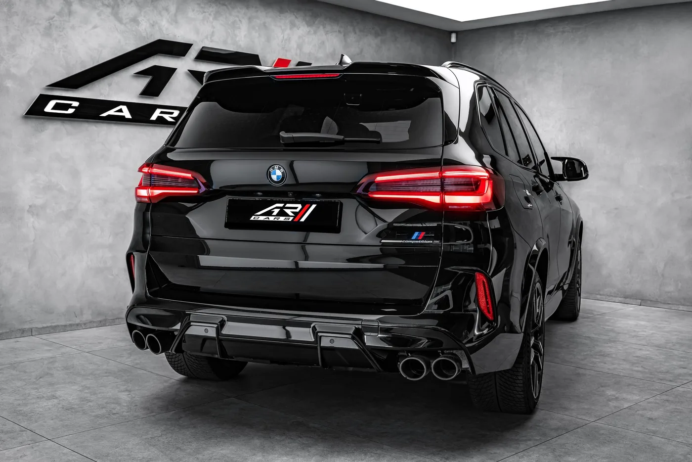 2020 BMW X5 M Competition angeboten von einem Fachhändler in Ostrava, Tschechien, Foto 6 von 15