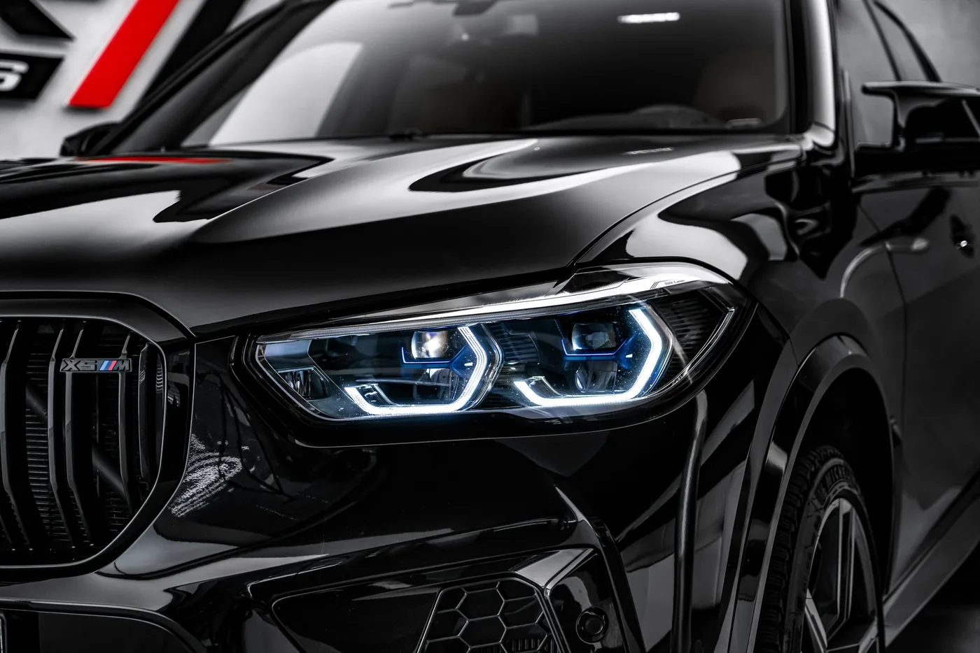 2020 BMW X5 M Competition angeboten von einem Fachhändler in Ostrava, Tschechien, Foto 9 von 15