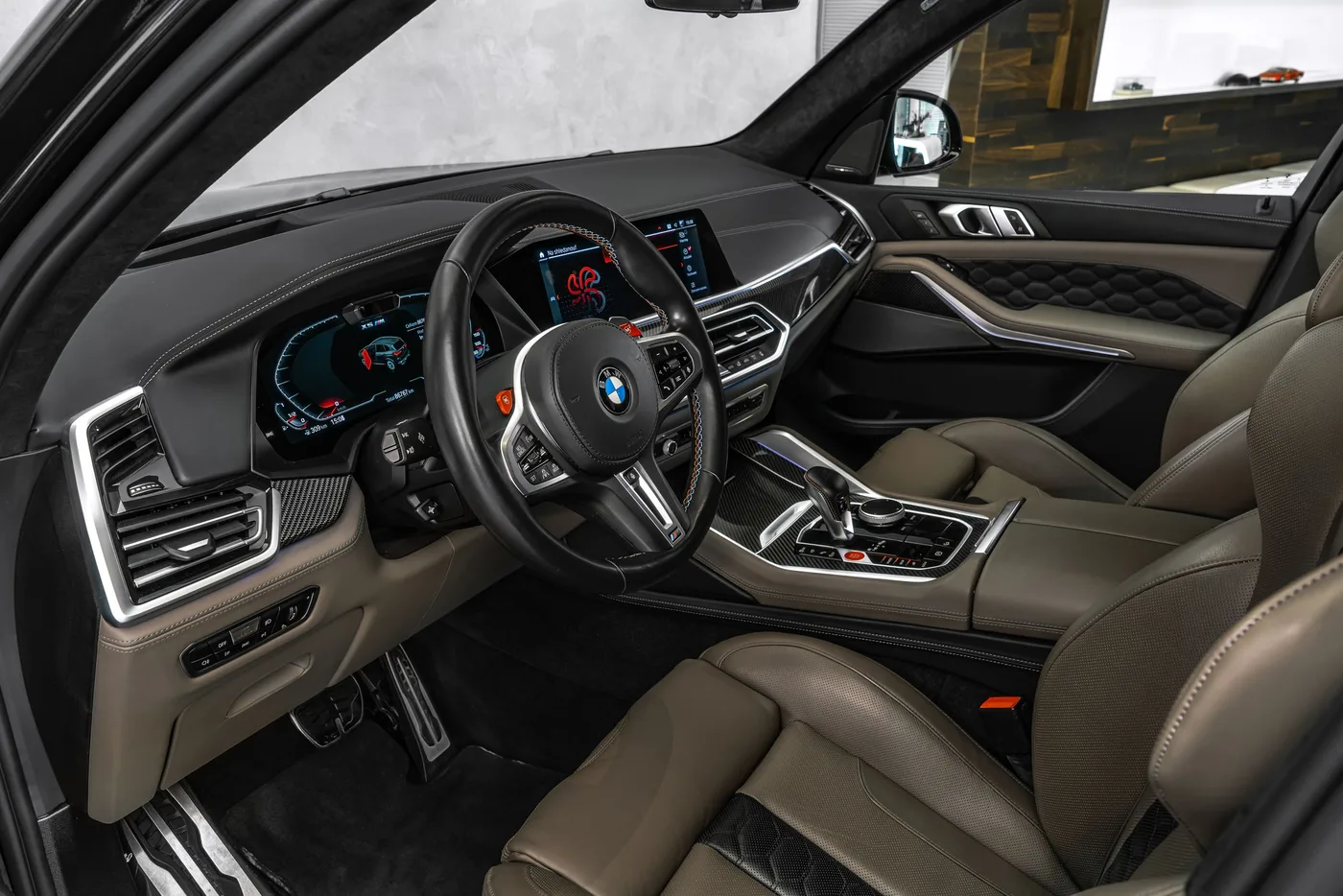 2020 BMW X5 M Competition angeboten von einem Fachhändler in Ostrava, Tschechien, Foto 11 von 15