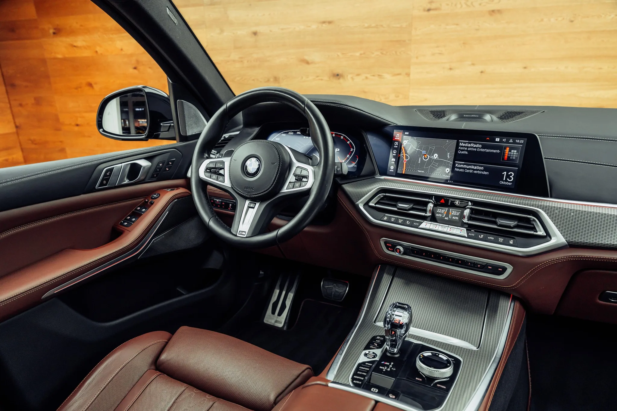2020 BMW X5 M50i, 6/23