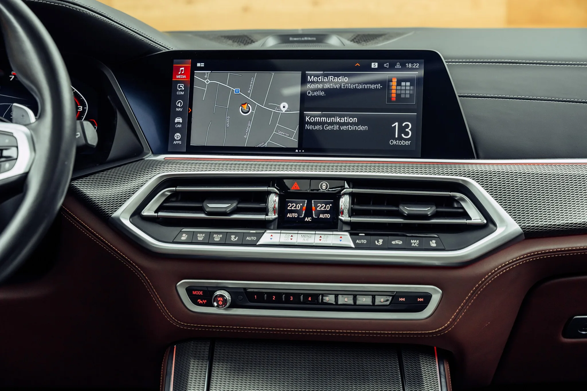 2020 BMW X5 M50i, 16/23