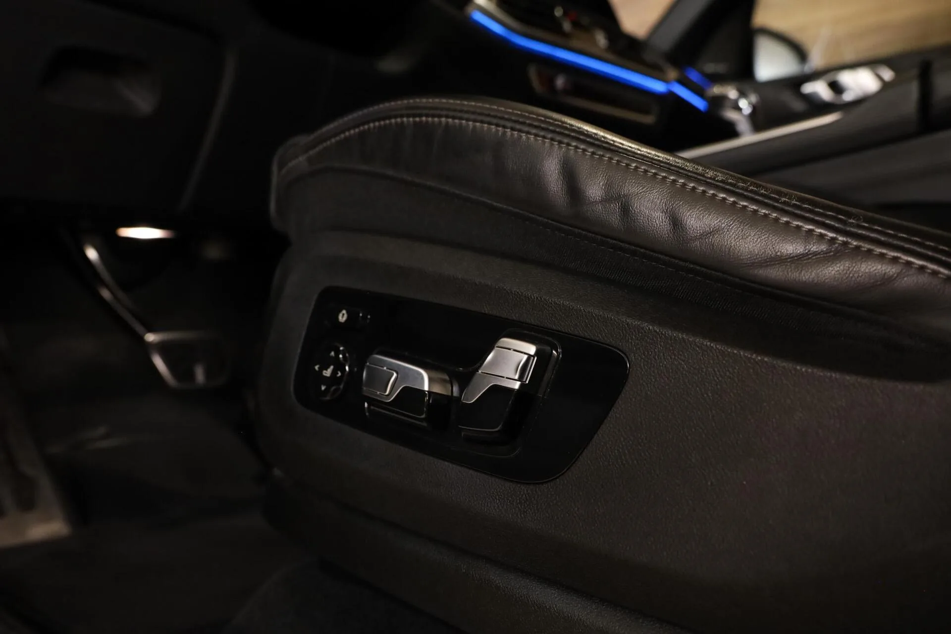 2020 BMW X5 xDrive45e, 28/30
