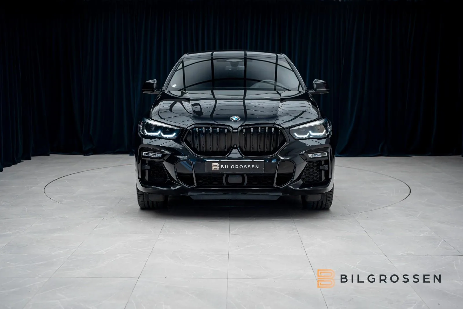 2020 BMW X6 M50d, 8/25