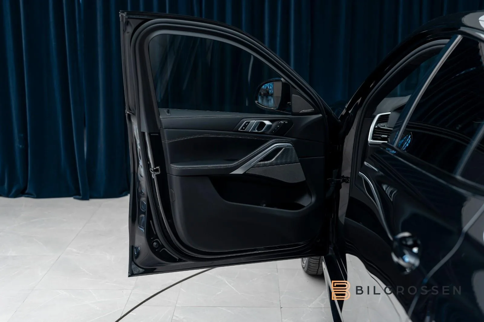 2020 BMW X6 M50d, 13/25