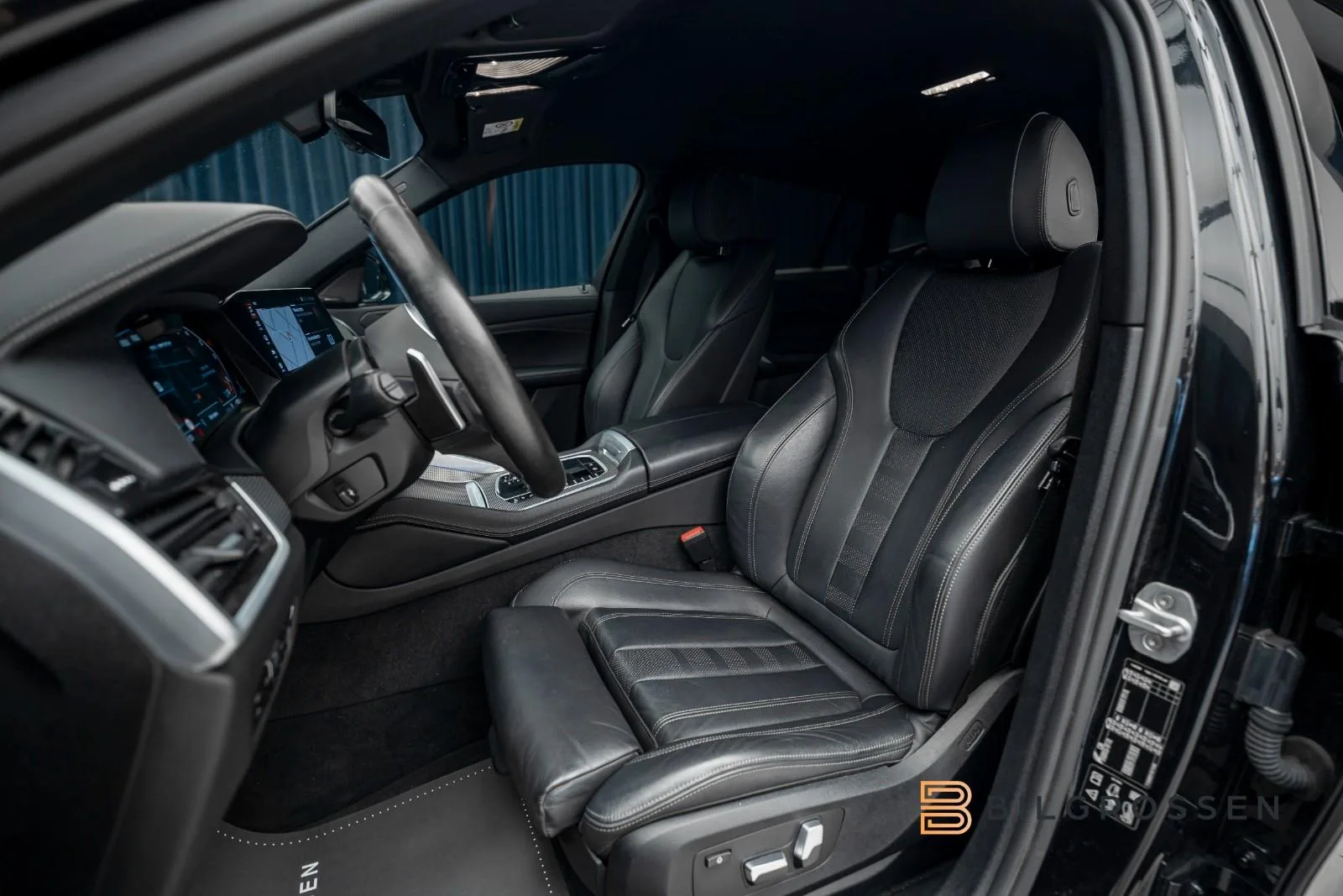 2020 BMW X6 M50d, 17/25