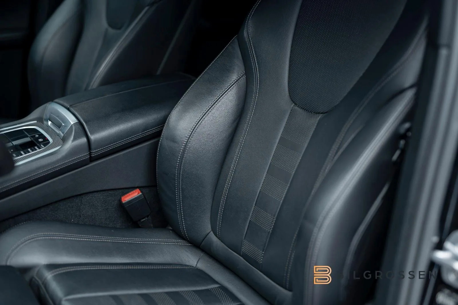 2020 BMW X6 M50d, 23/25