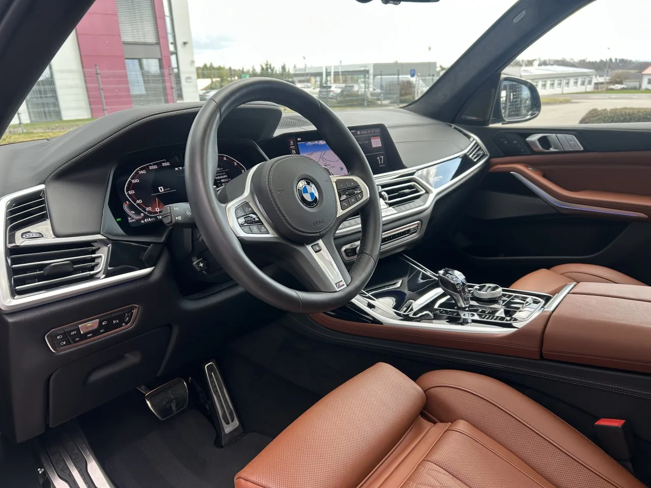2020 BMW X7 M50d offered by a specialist dealer in Písek, Czechia, photo 12 of 39