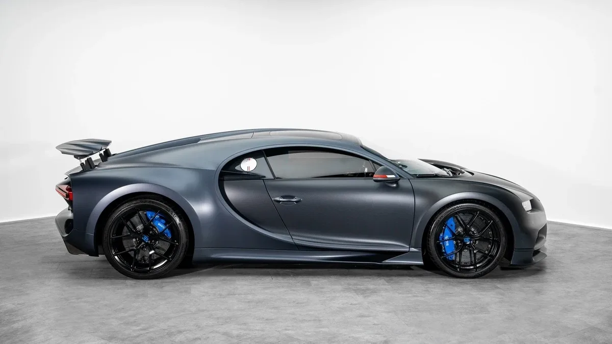2020 Bugatti Chiron Sport angeboten von einem Fachhändler in Dubai, Vereinigte Arabische Emirate, Foto 5 von 25