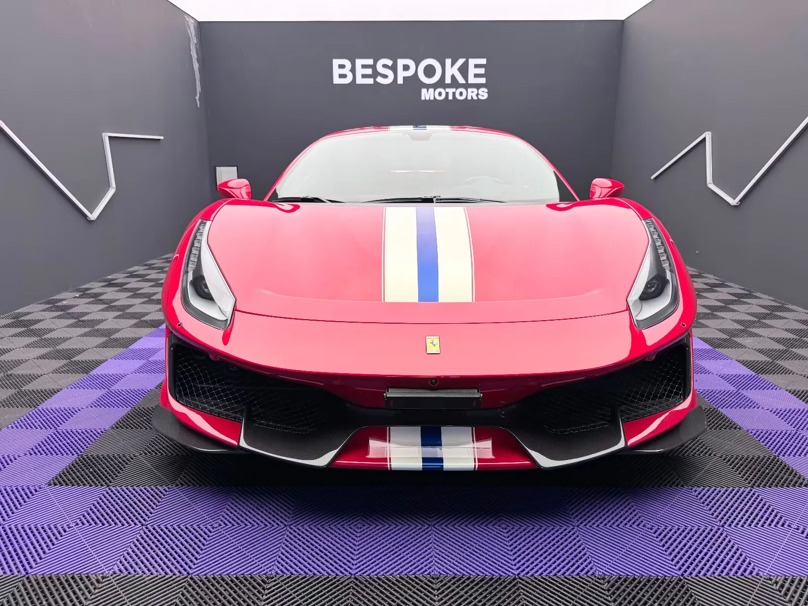 2020 Ferrari 488 Pista, 2/24