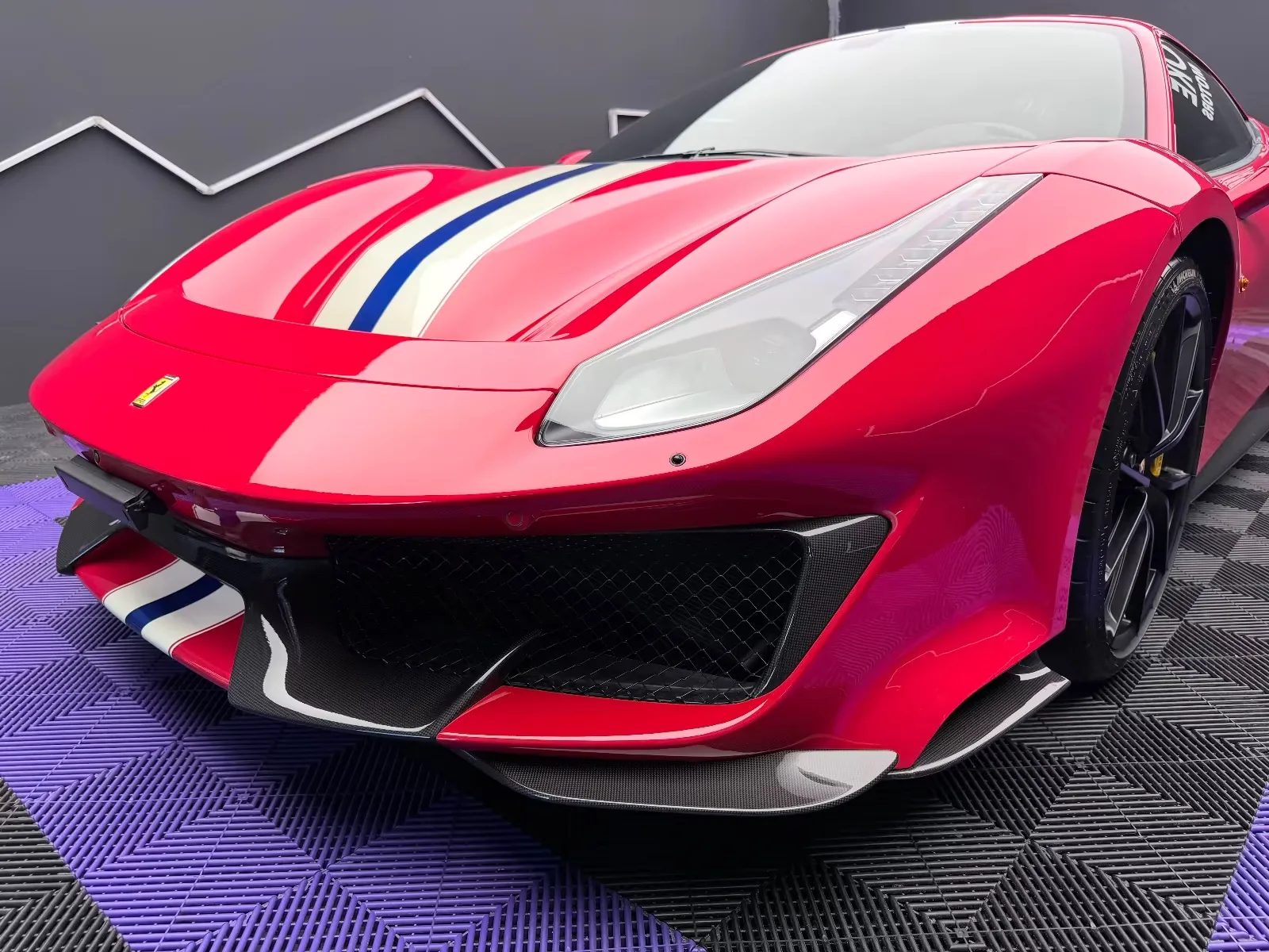 2020 Ferrari 488 Pista, 3/24