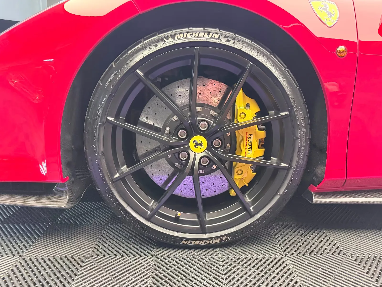 2020 Ferrari 488 Pista, 9/24