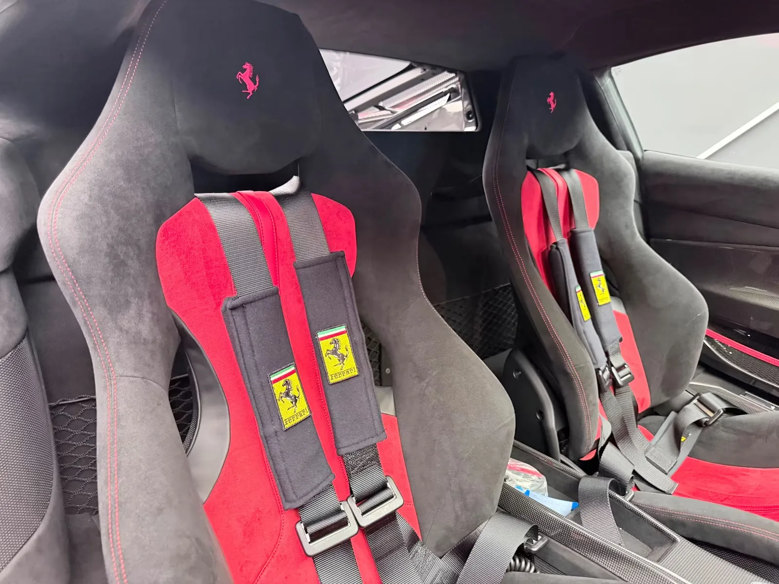 2020 Ferrari 488 Pista, 15/24