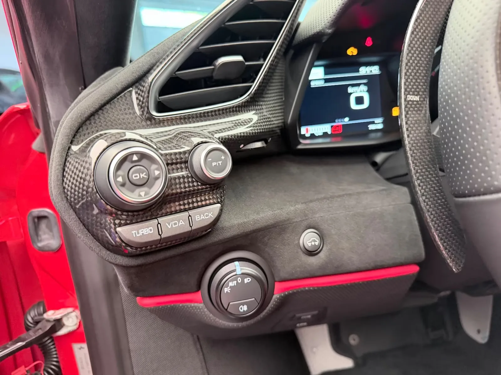 2020 Ferrari 488 Pista, 21/24