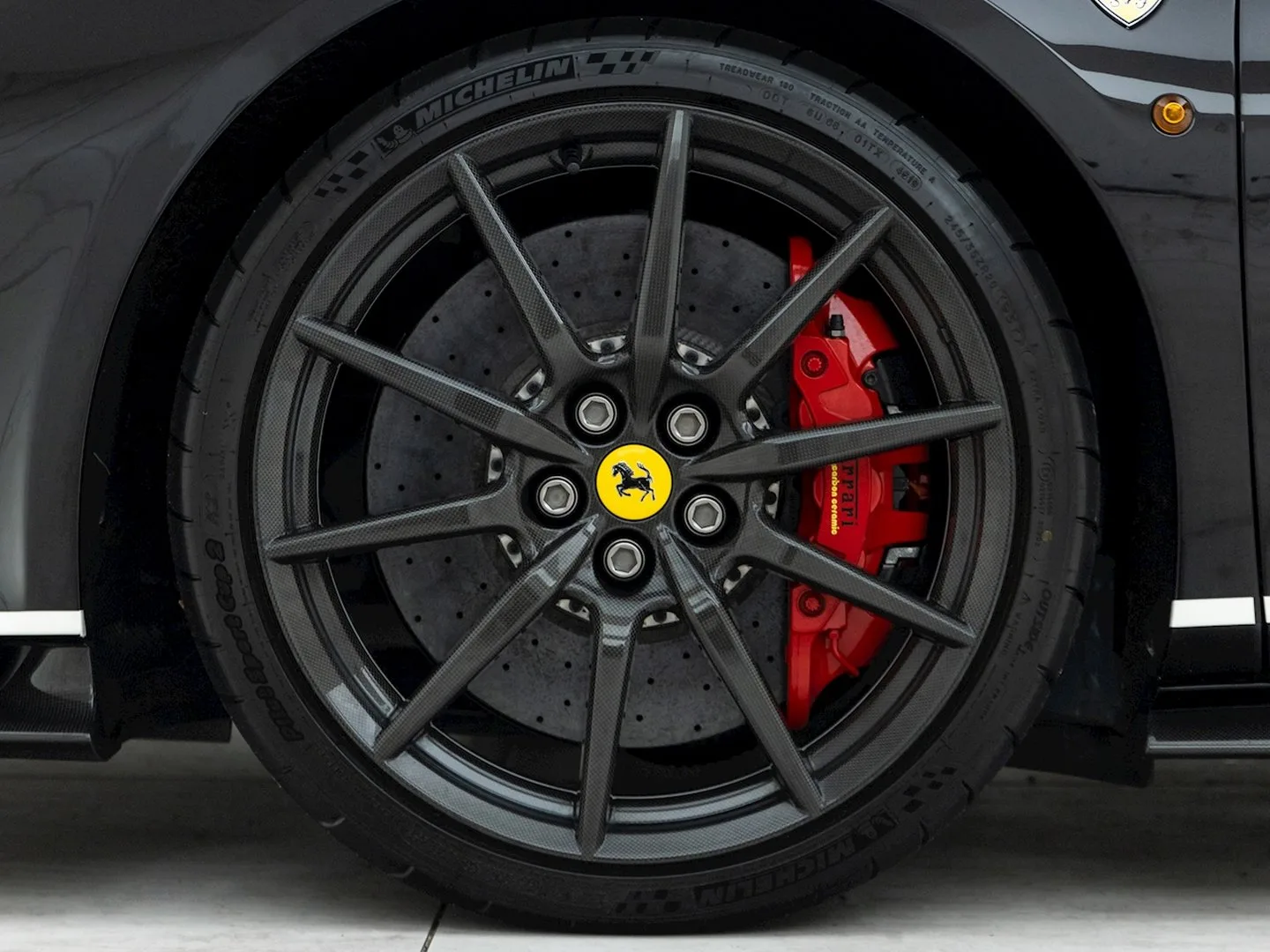 2020 Ferrari 488 Pista Piloti, 8/30