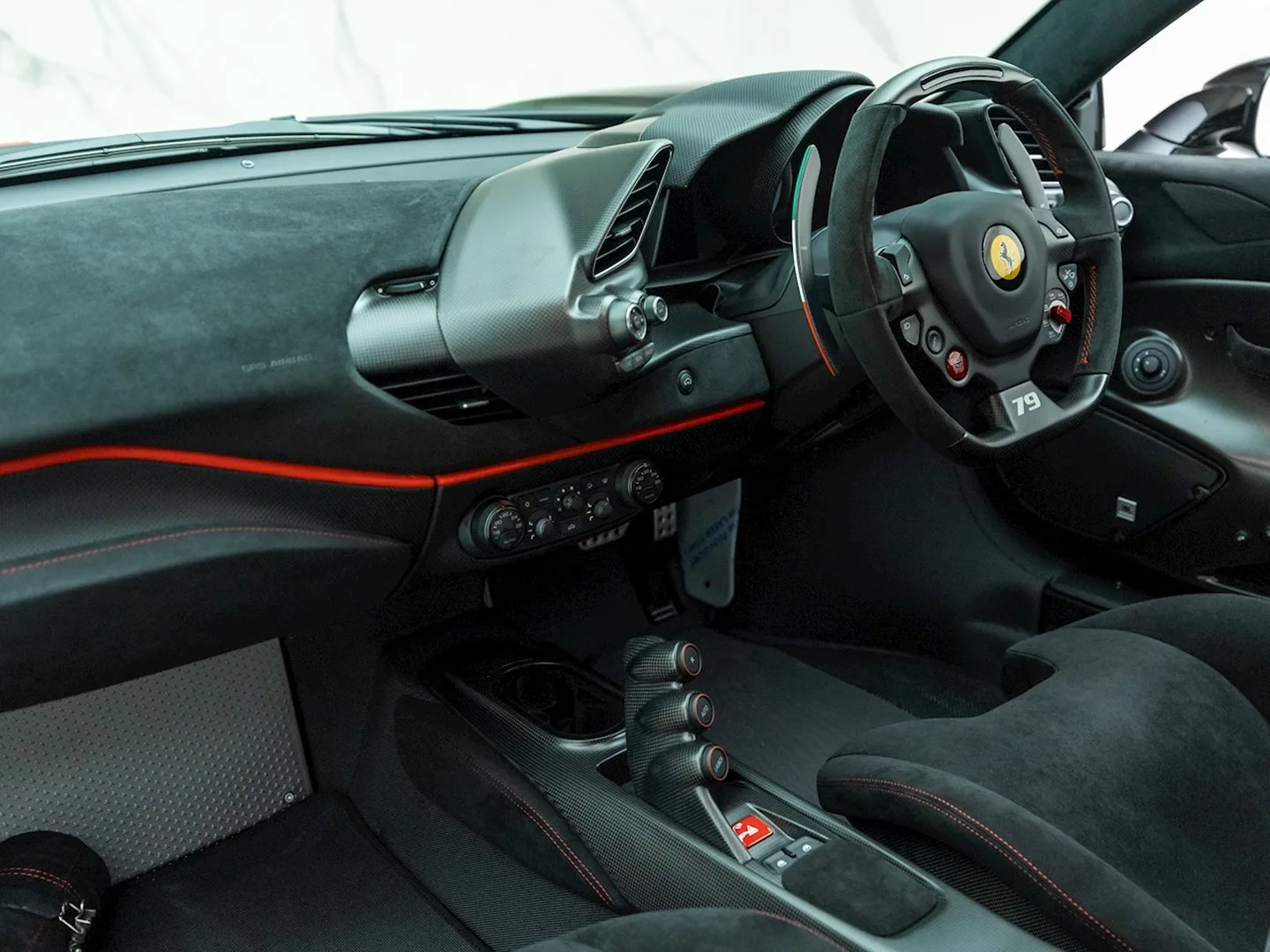 2020 Ferrari 488 Pista Piloti, 14/30