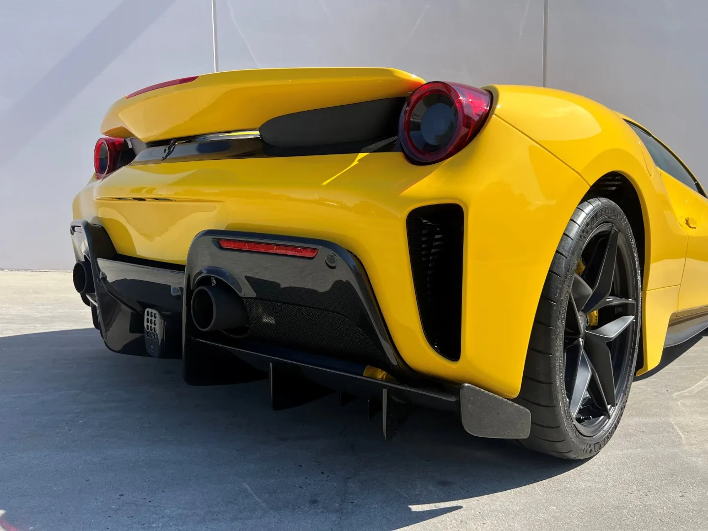 2020 Ferrari 488 Pista Spider, 16/19
