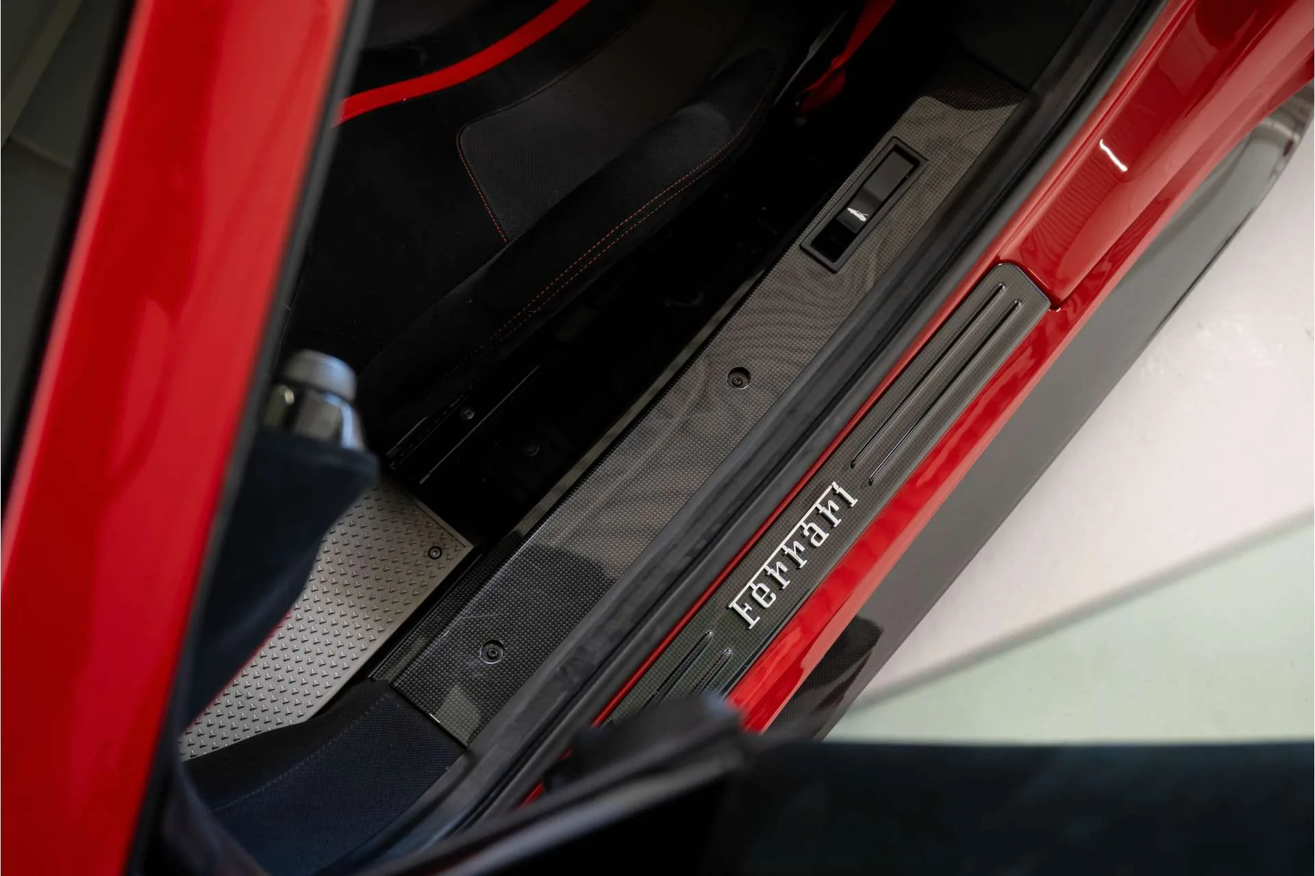 2020 Ferrari 488 Pista Spider, 10/30