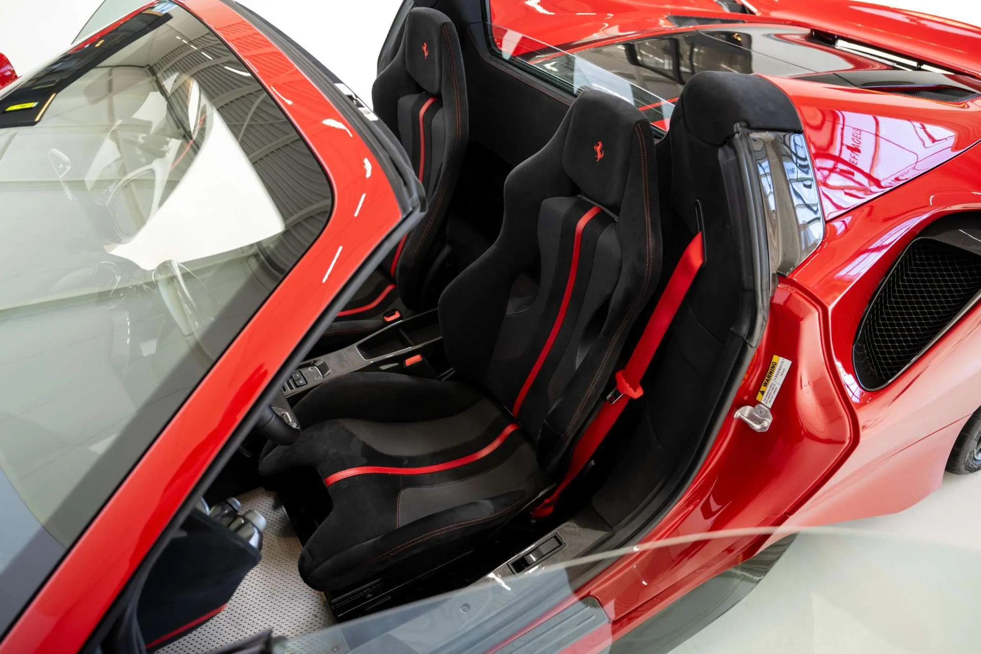 2020 Ferrari 488 Pista Spider, 14/30