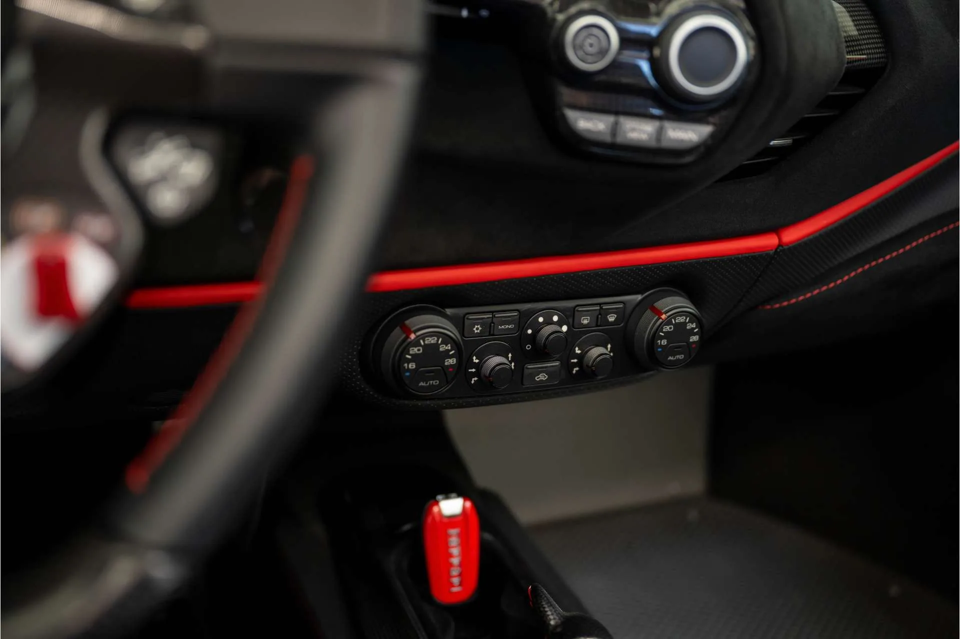 2020 Ferrari 488 Pista Spider, 21/30