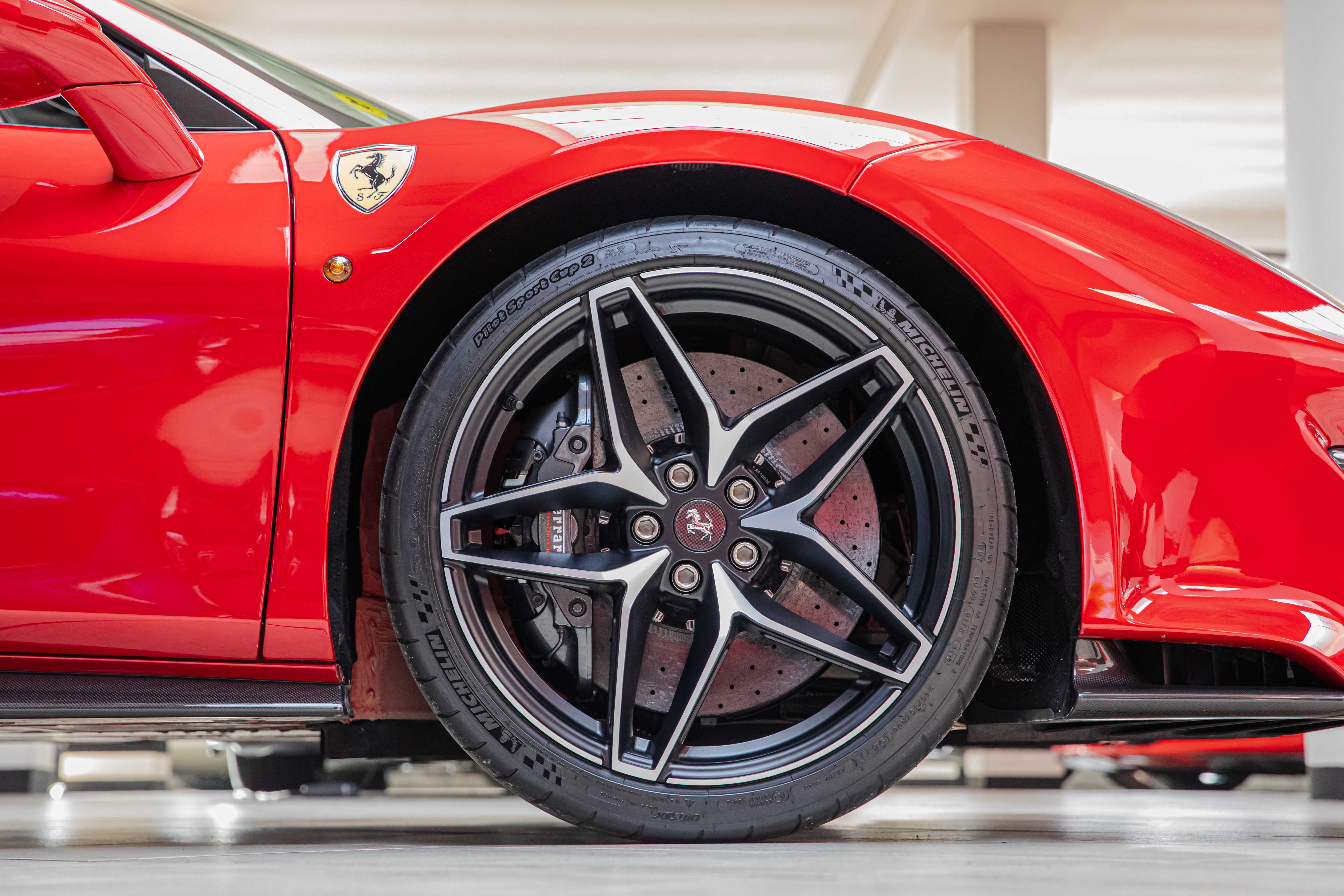 2020 Ferrari 488 Pista Spider offered by a specialist dealer in Milan, Italy, photo 18 of 20
