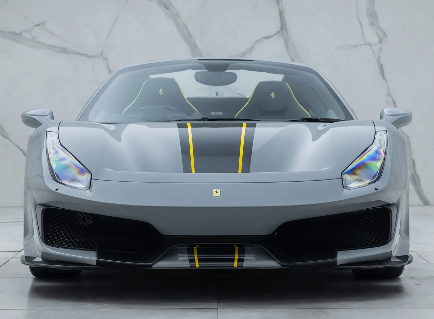 2020 Ferrari 488 Pista Spider angeboten von einem Fachhändler in Banstead, Vereinigtes Königreich, Foto 10 von 25